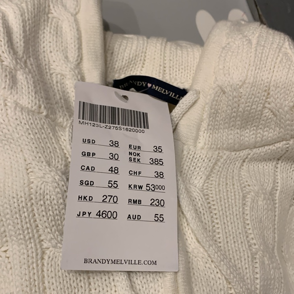 Brandy Melville White Knit Sweater - Picture 4 of 7